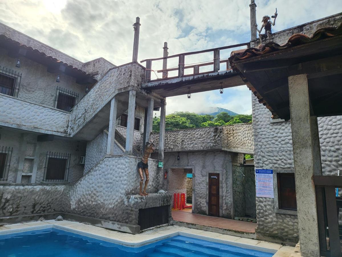 Hostal Casa De Las Gargolas Amapala Exterior foto